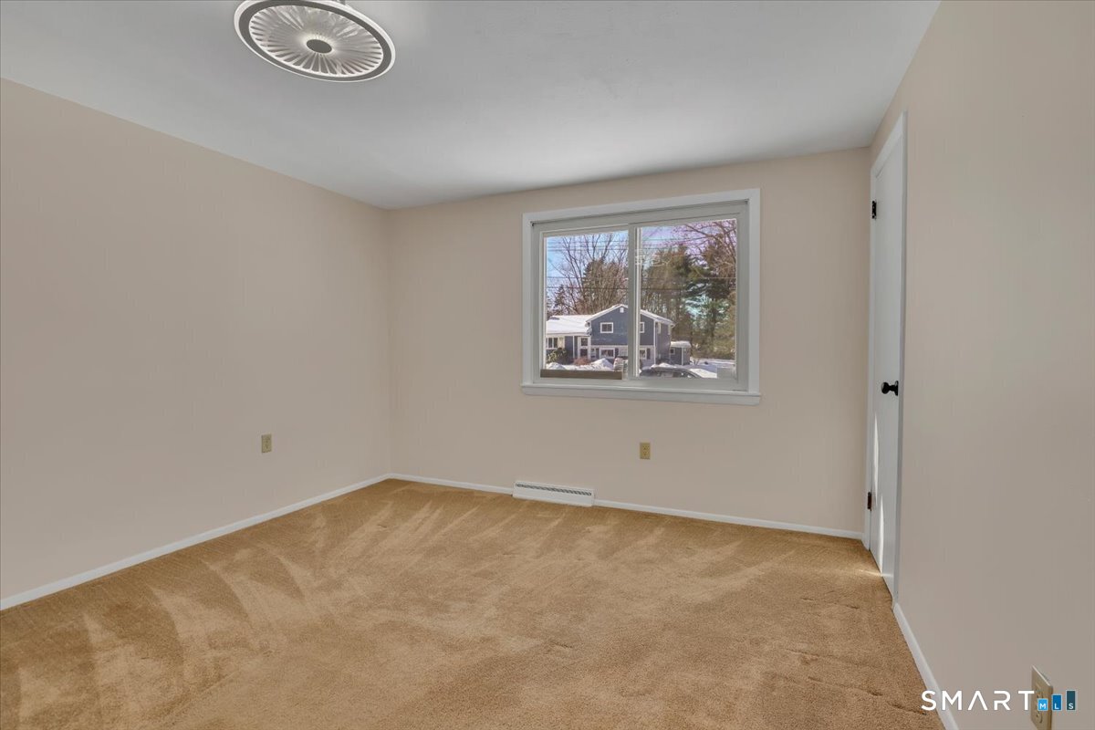 99 Frances Drive Manchester, CT 06040 - Photo 11 of 27