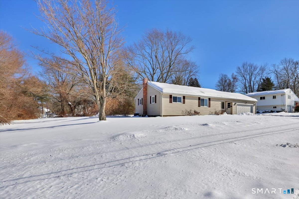 99 Frances Drive Manchester, CT 06040 - Photo 2 of 27