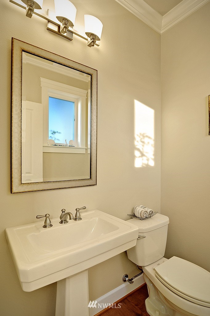 116 Shadow Avenue Northeast Renton, WA 98059 - Photo 14 of 25