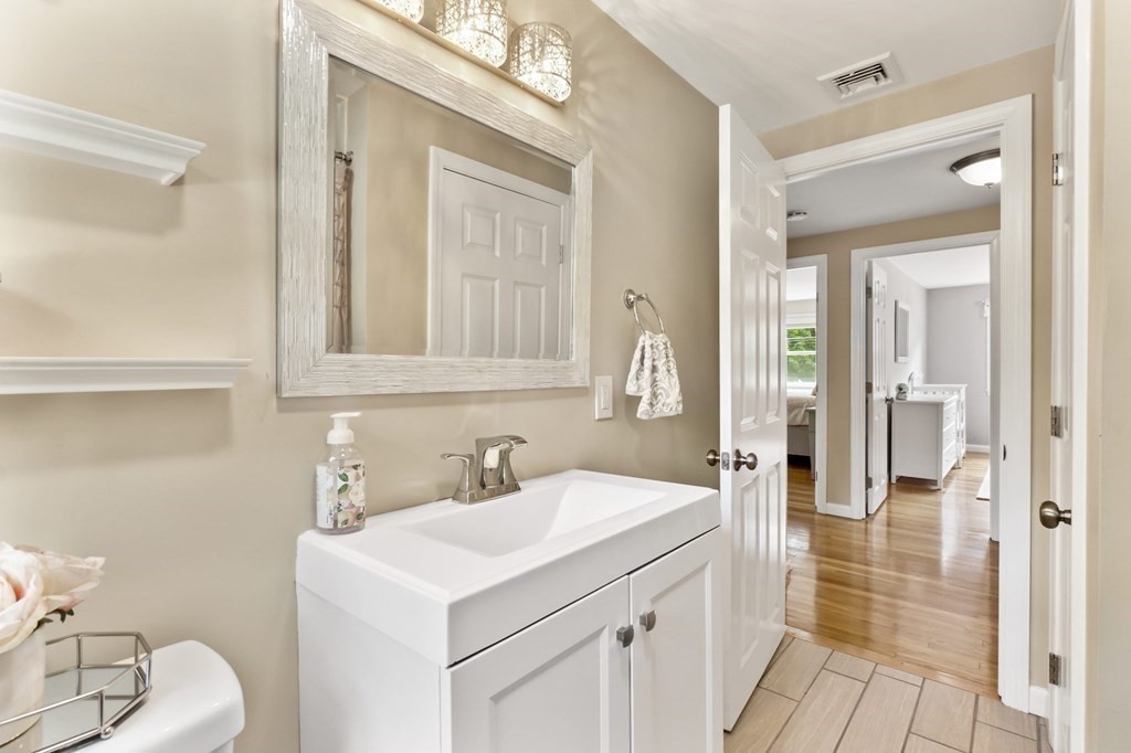 55 Spring Street Wakefield, MA 01880 - Photo 25 of 32