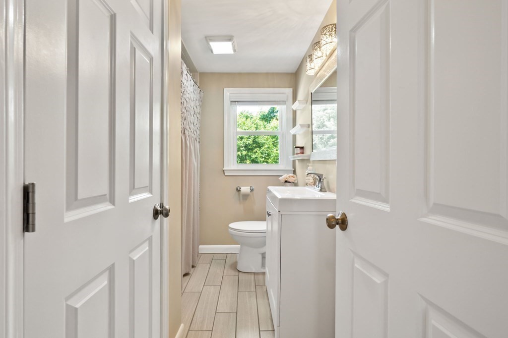 55 Spring Street Wakefield, MA 01880 - Photo 26 of 32