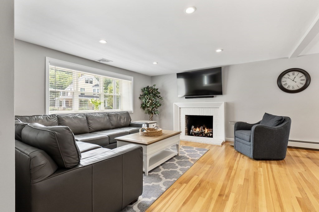 55 Spring Street Wakefield, MA 01880 - Photo 5 of 32