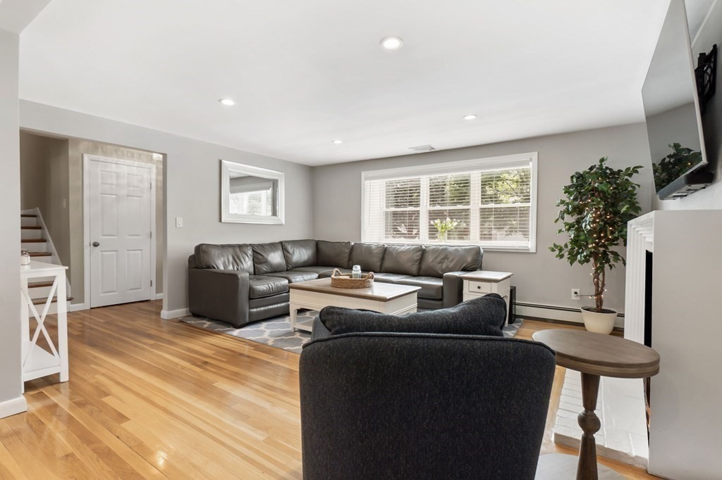 55 Spring Street Wakefield, MA 01880 - Photo 7 of 32