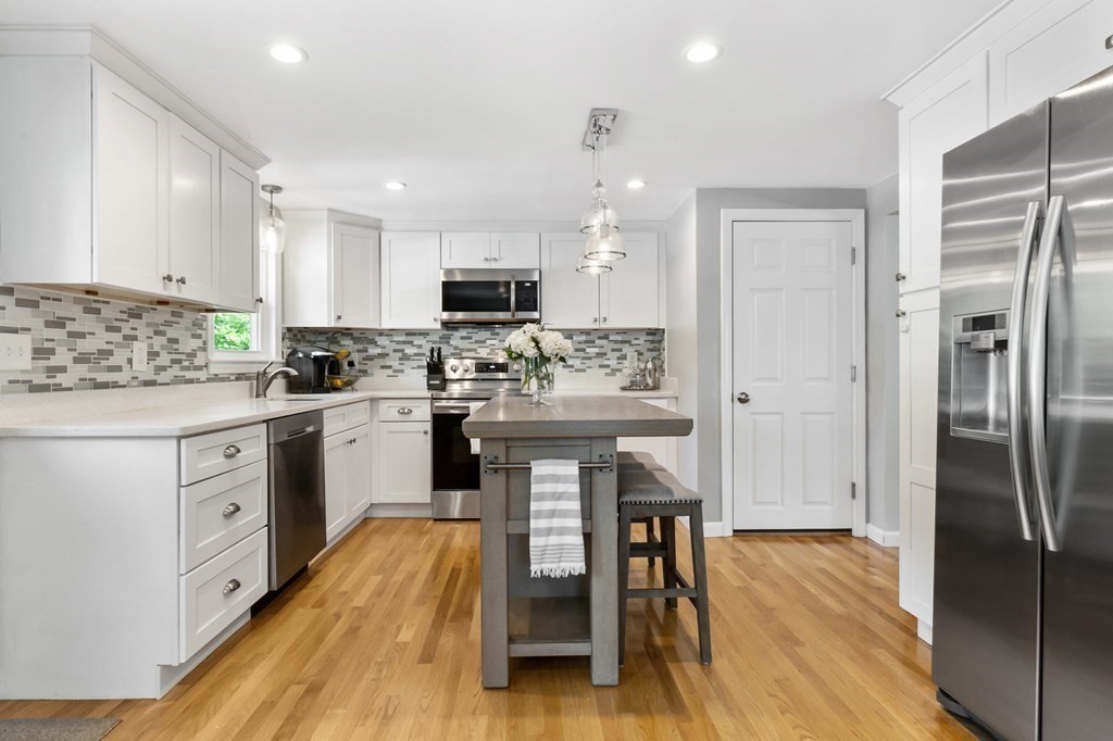 55 Spring Street Wakefield, MA 01880 - Photo 10 of 32