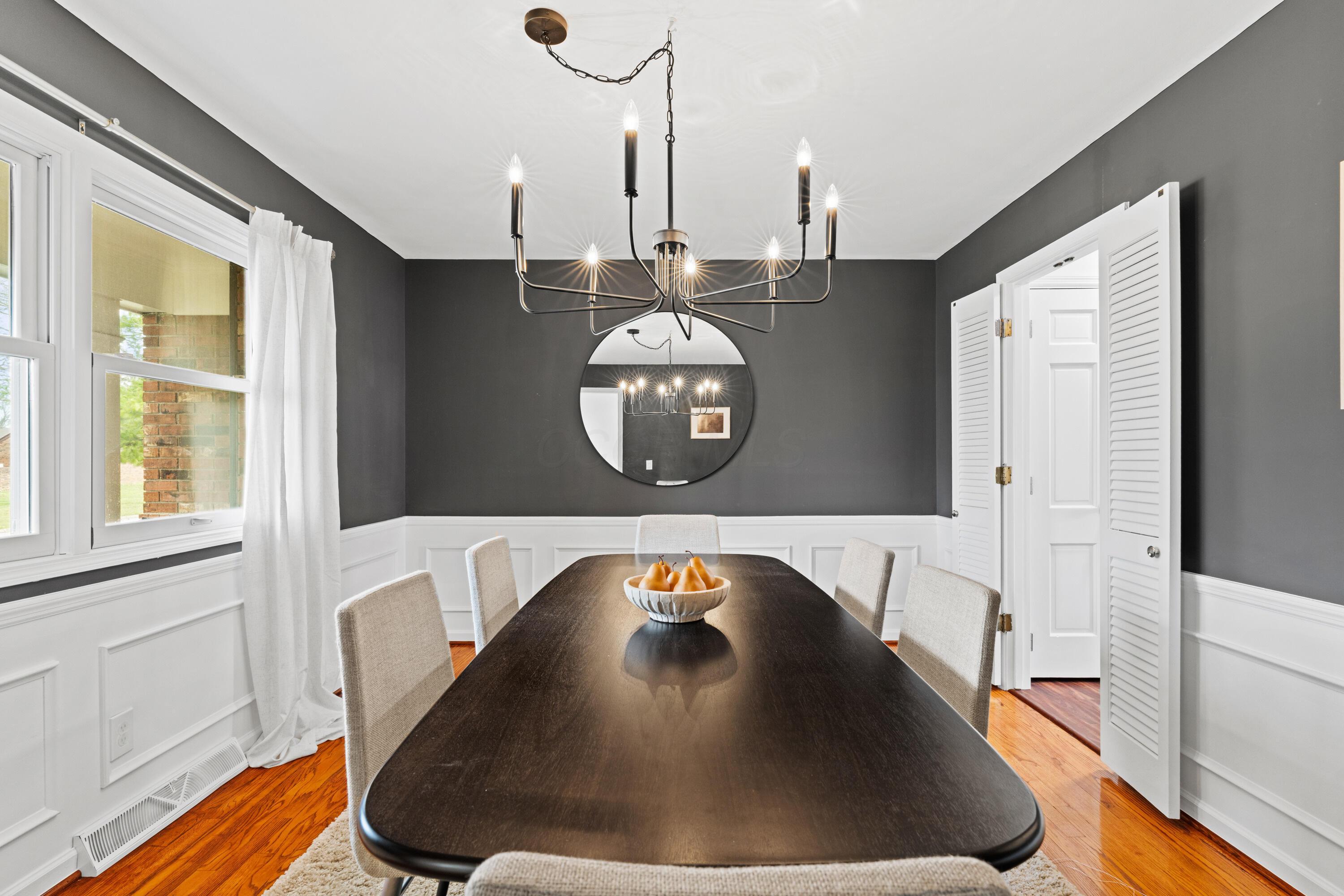4305 Castleton Road Upper Arlington, OH 43220 - Photo 17 of 78 Dining Room