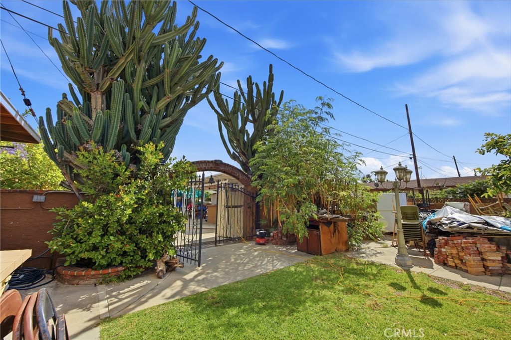 13054 Amar Road Baldwin Park, CA 91706 - Photo 39 of 52