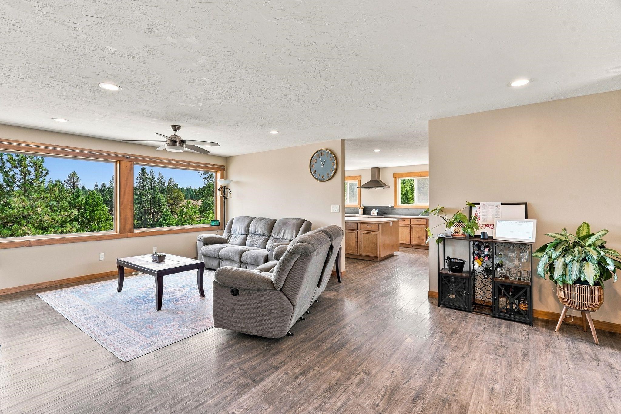 36701 Hart Road Davenport, WA 99122 - Photo 4 of 49 Gallery Image 4