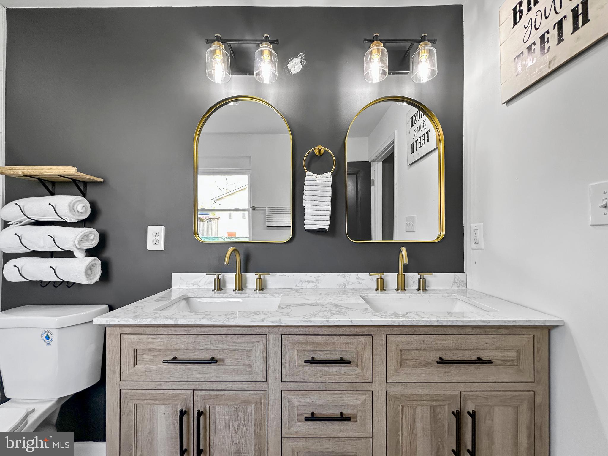 5210 Addison Road Capitol Heights, MD 20743 - Photo 35 of 55 Master En-Suite