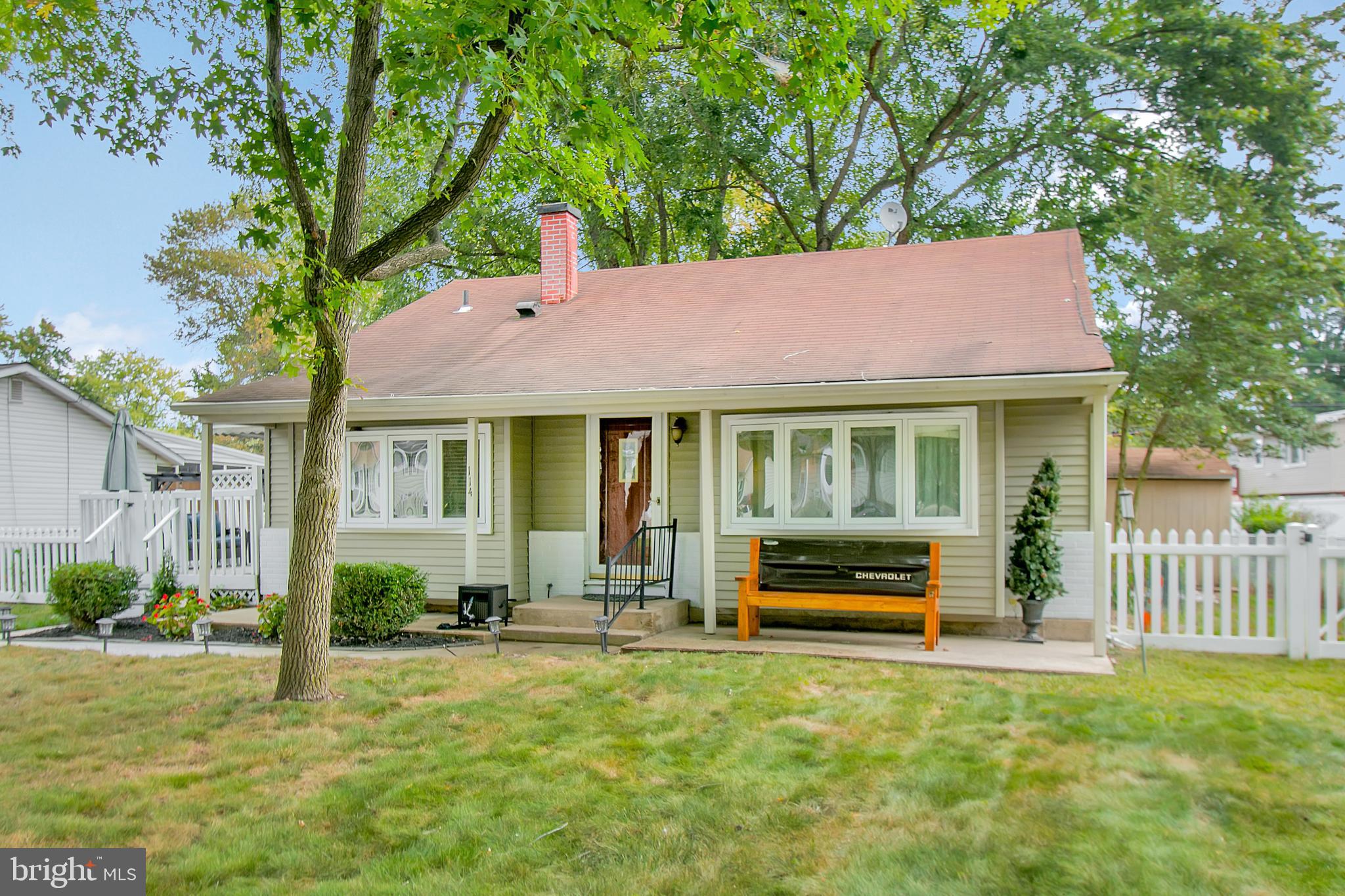 114 West Rutherford Drive Newark, DE 19713 - Photo 2 of 38 Gallery Image 2
