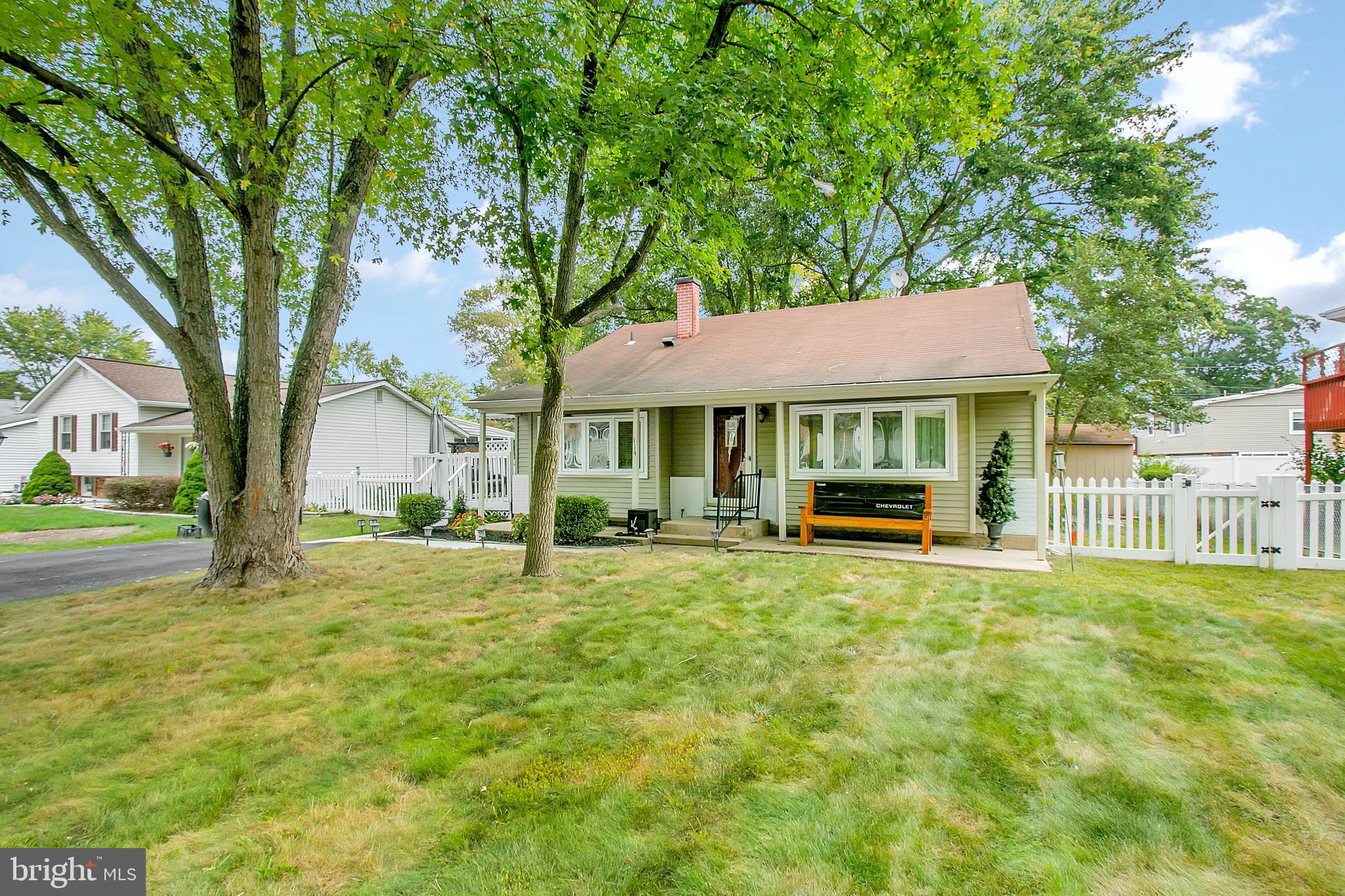 114 West Rutherford Drive Newark, DE 19713 - Photo 3 of 38 Gallery Image 3