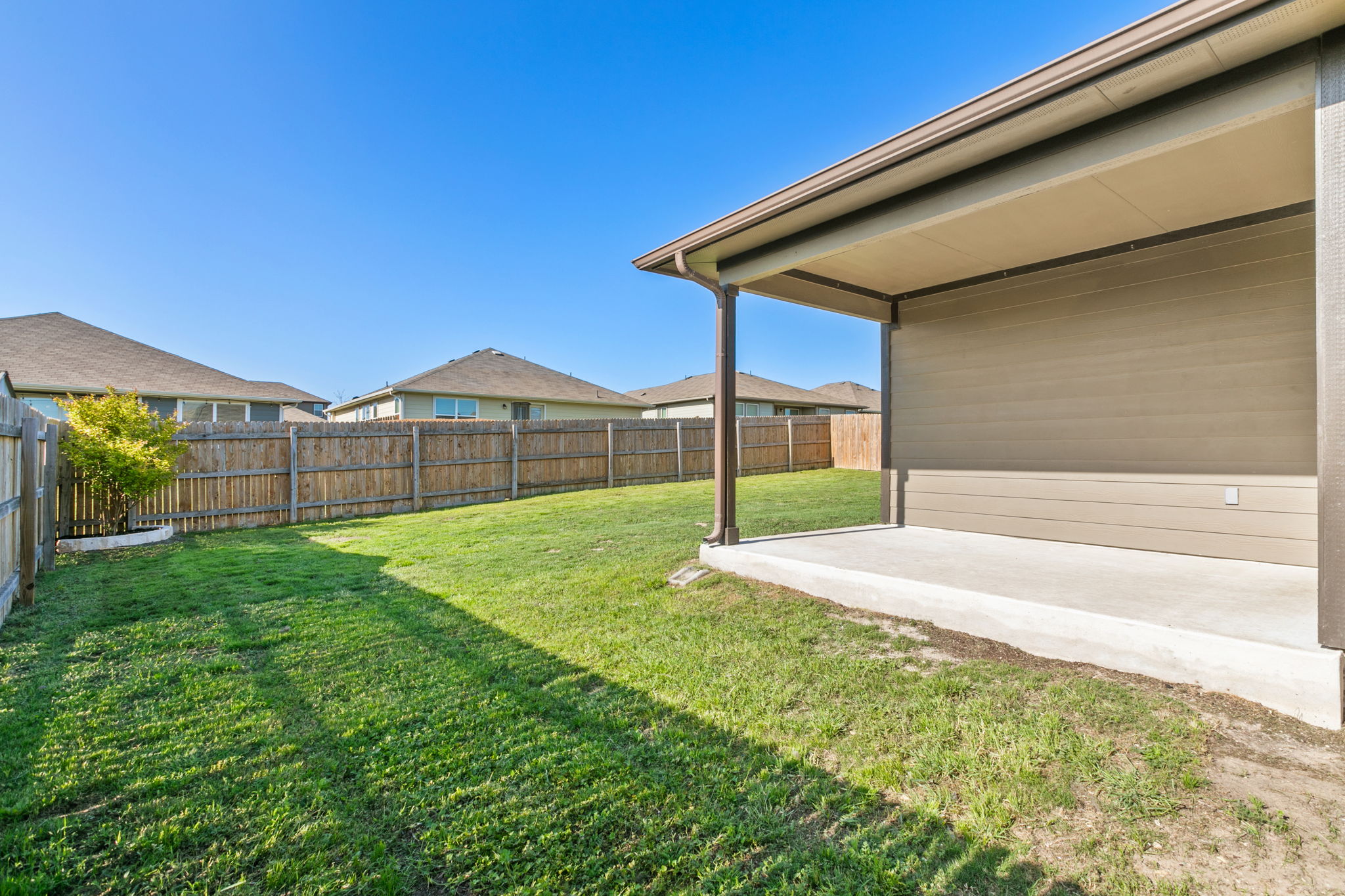 725 Liard River Road Hutto, TX 78634 - Photo 18 of 27