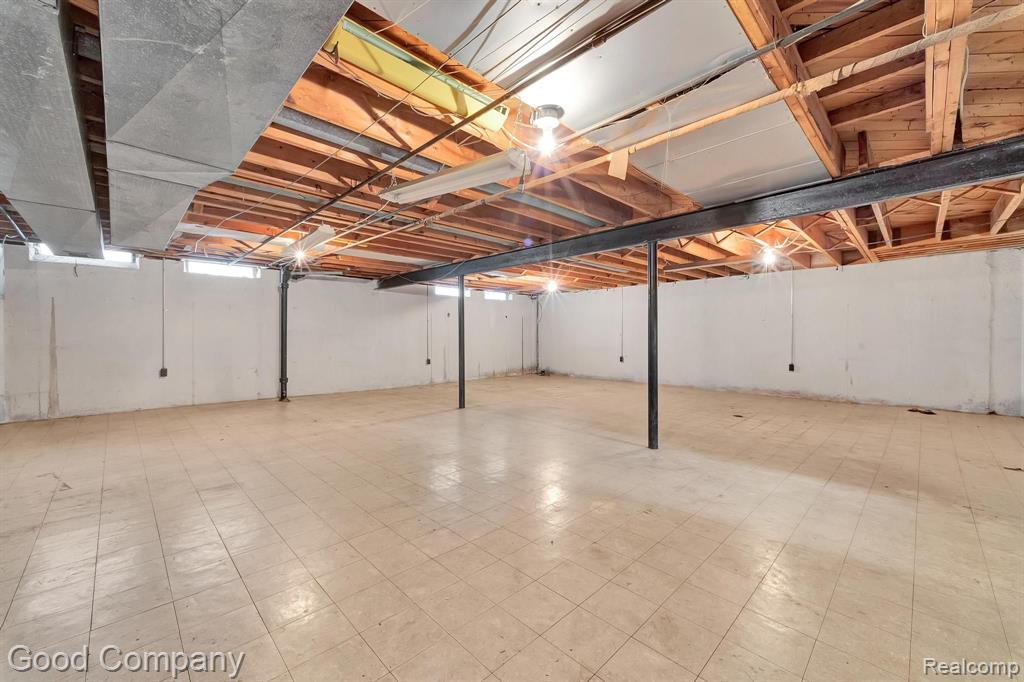14066 Twelve Mile Road Warren, MI 48088 - Photo 24 of 36 Gallery Image 24