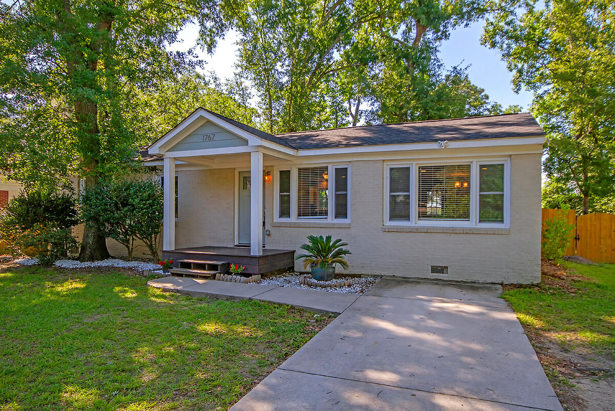 1767 Markham Road Charleston, SC 29414 - Photo 3 of 32 CREM_1767 Markham_002