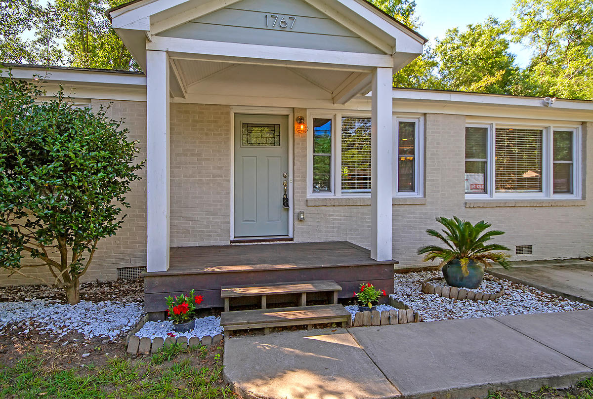 1767 Markham Road Charleston, SC 29414 - Photo 5 of 32 CREM_1767 Markham_005
