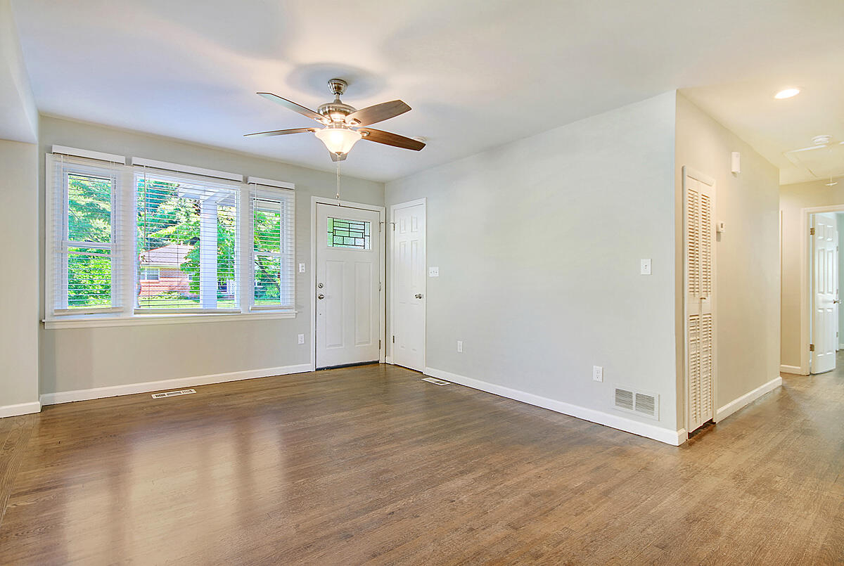 1767 Markham Road Charleston, SC 29414 - Photo 6 of 32 CREM_1767 Markham_015