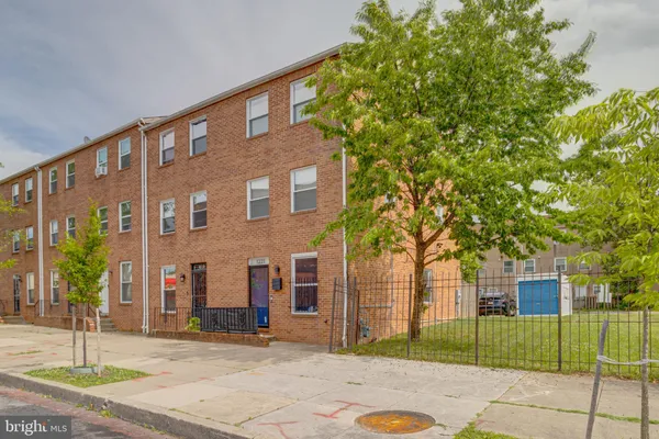 $199,000 | 1221 East Oliver Street, Baltimore, MD 21202