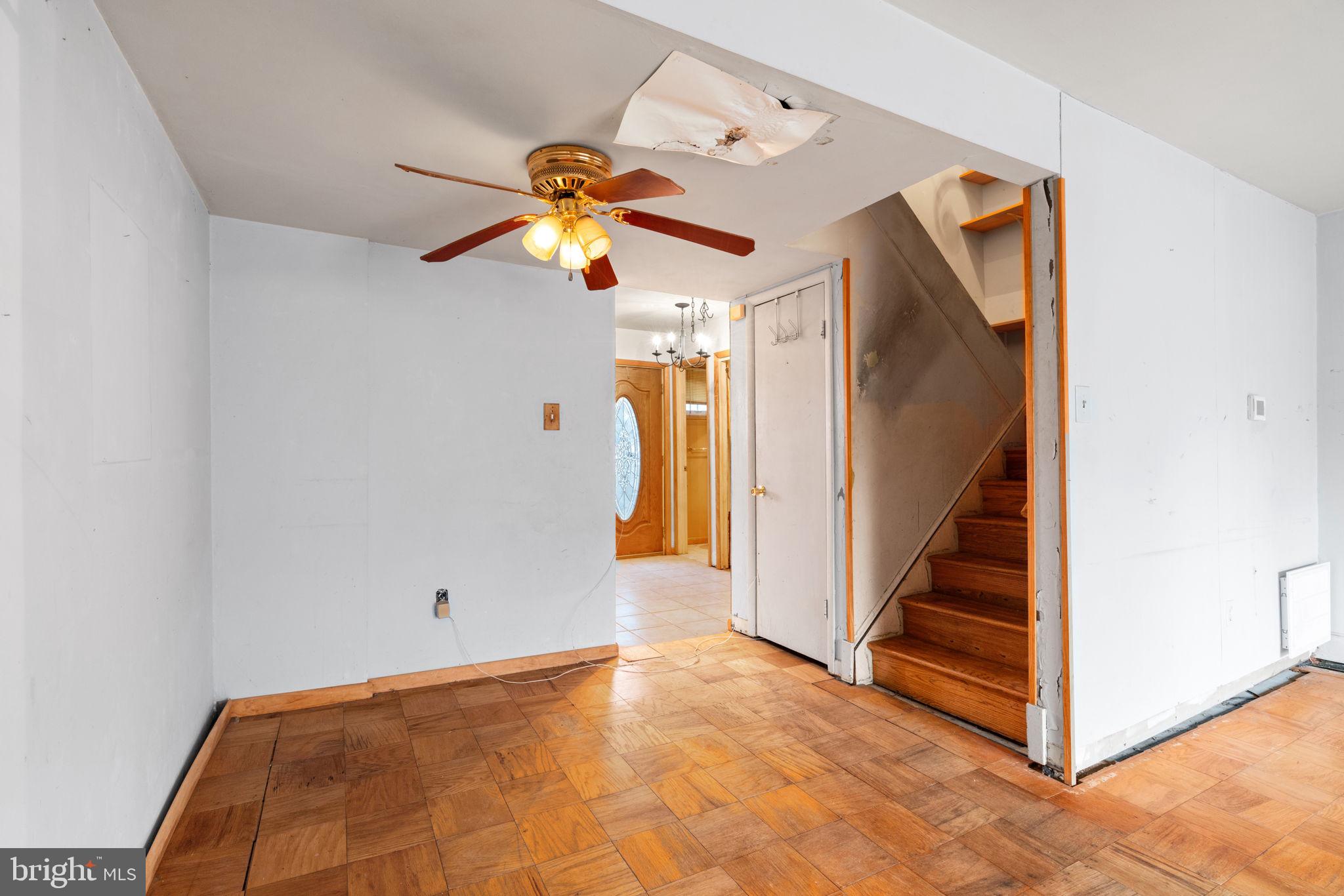 1004 Colonial Avenue Alexandria, VA 22314 - Photo 7 of 21 Dining area