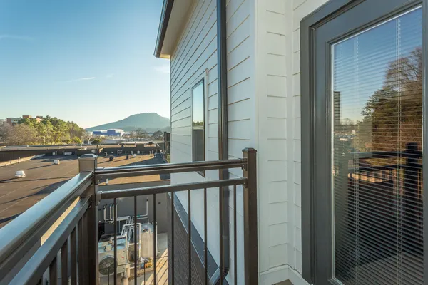 $415,000 | 804 Riverfront Parkway, Unit 409, Chattanooga, TN 37402