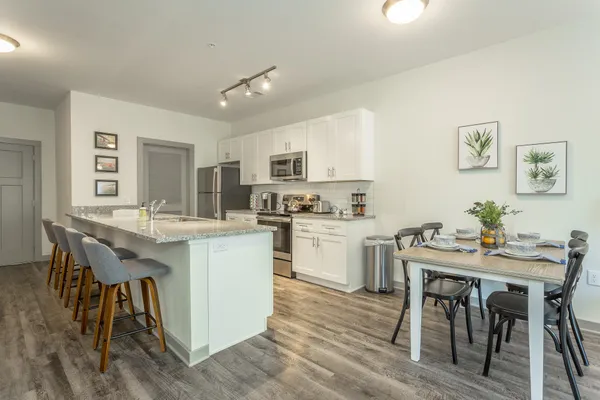 $415,000 | 804 Riverfront Parkway, Unit 409, Chattanooga, TN 37402