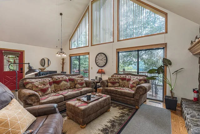 $379,000 | 40 White Cloud Drive, Murphy, NC 28906