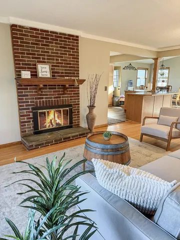 $389,900 | 1340 69th Avenue Northeast, Fridley, MN 55432