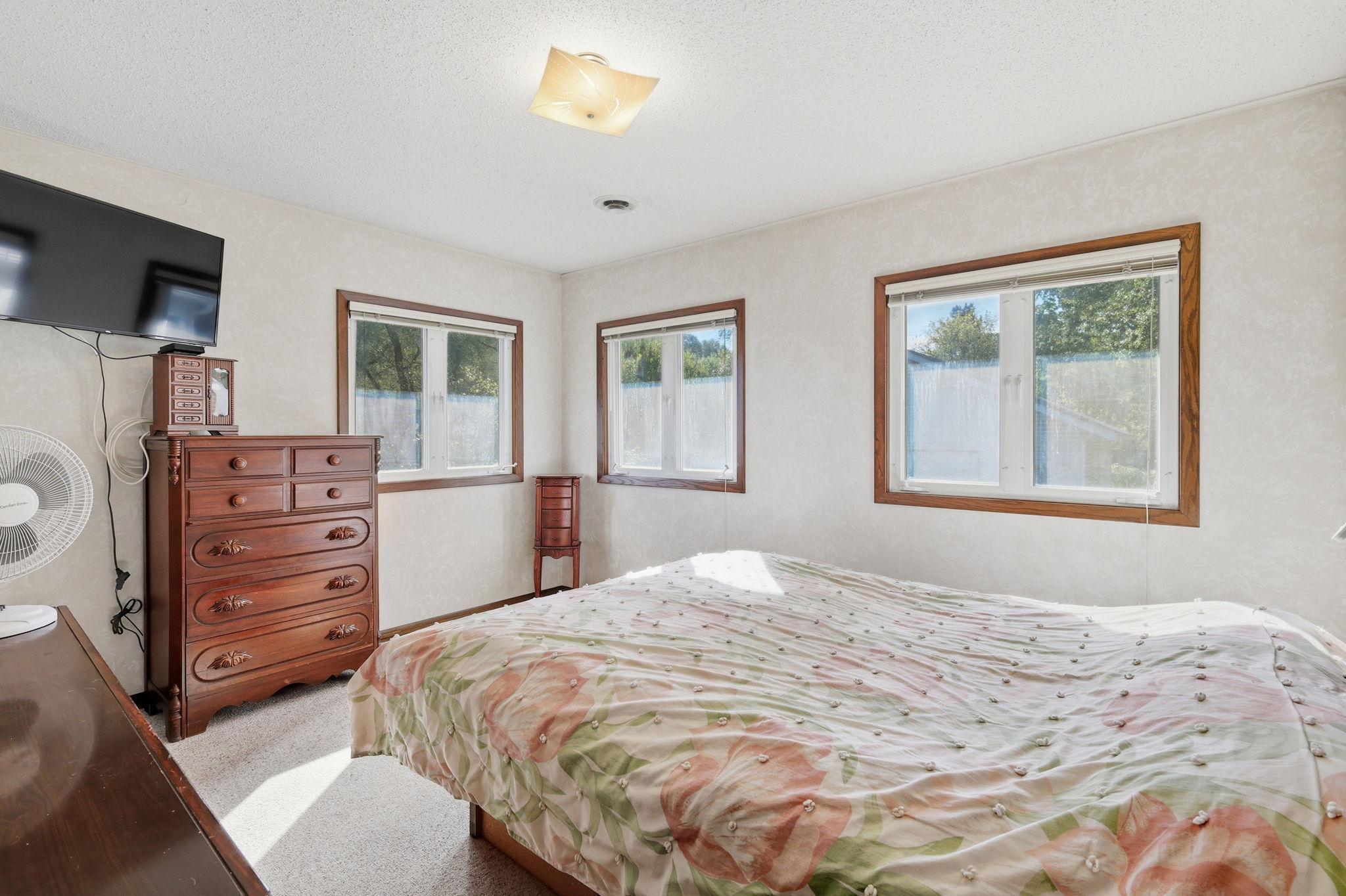 1340 69th Avenue Northeast Fridley, MN 55432 - Photo 21 of 51