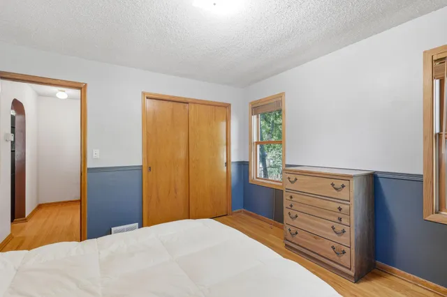 $389,900 | 1340 69th Avenue Northeast, Fridley, MN 55432