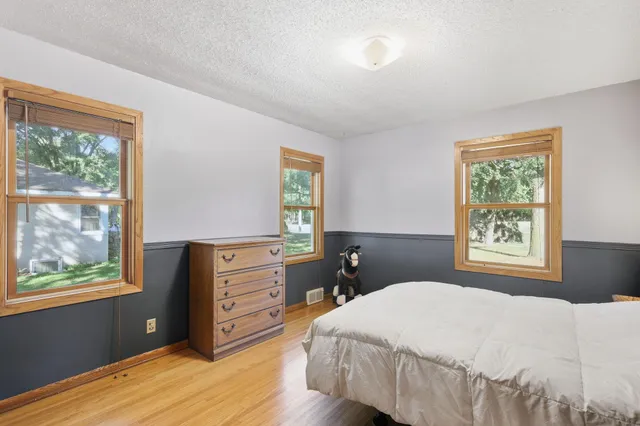 $389,900 | 1340 69th Avenue Northeast, Fridley, MN 55432