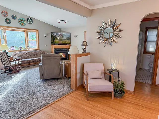 $389,900 | 1340 69th Avenue Northeast, Fridley, MN 55432