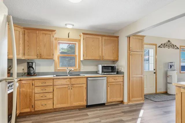 $389,900 | 1340 69th Avenue Northeast, Fridley, MN 55432