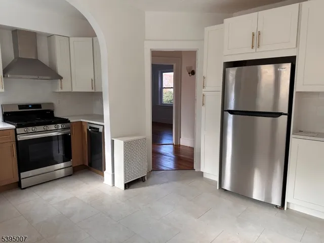 $3,500 | 101 Glenridge Avenue, Unit 1, Montclair, NJ 07042