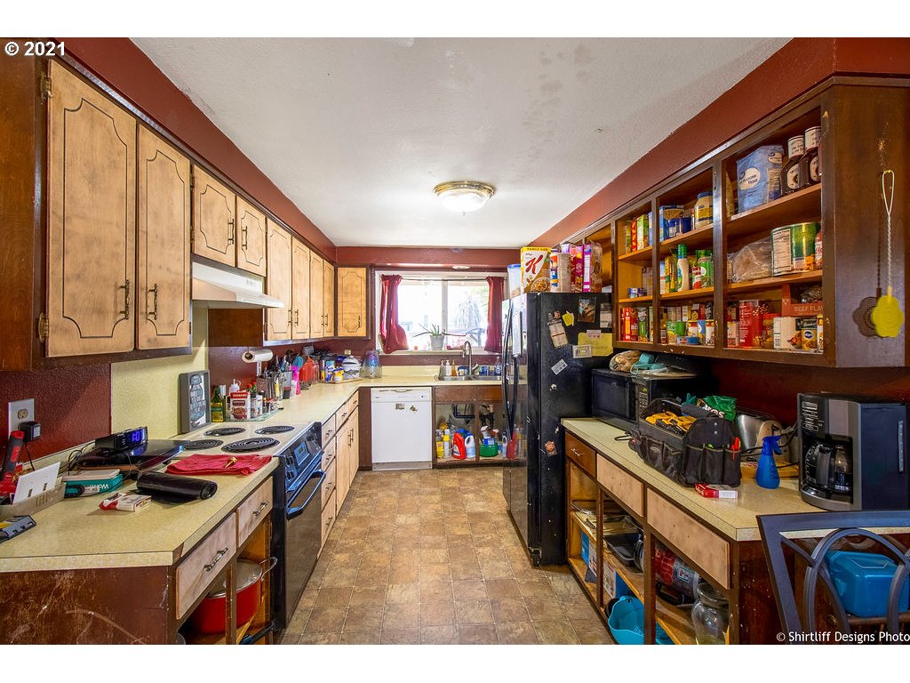 6758 A Street Springfield, OR 97478 - Photo 7 of 24