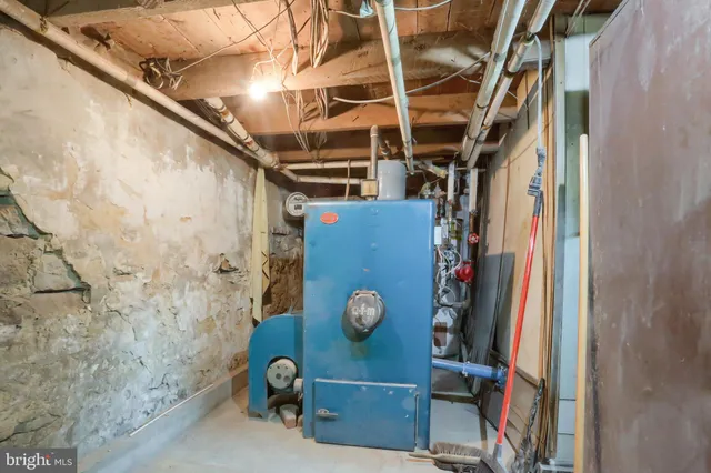 a view of entryway with a wooden door