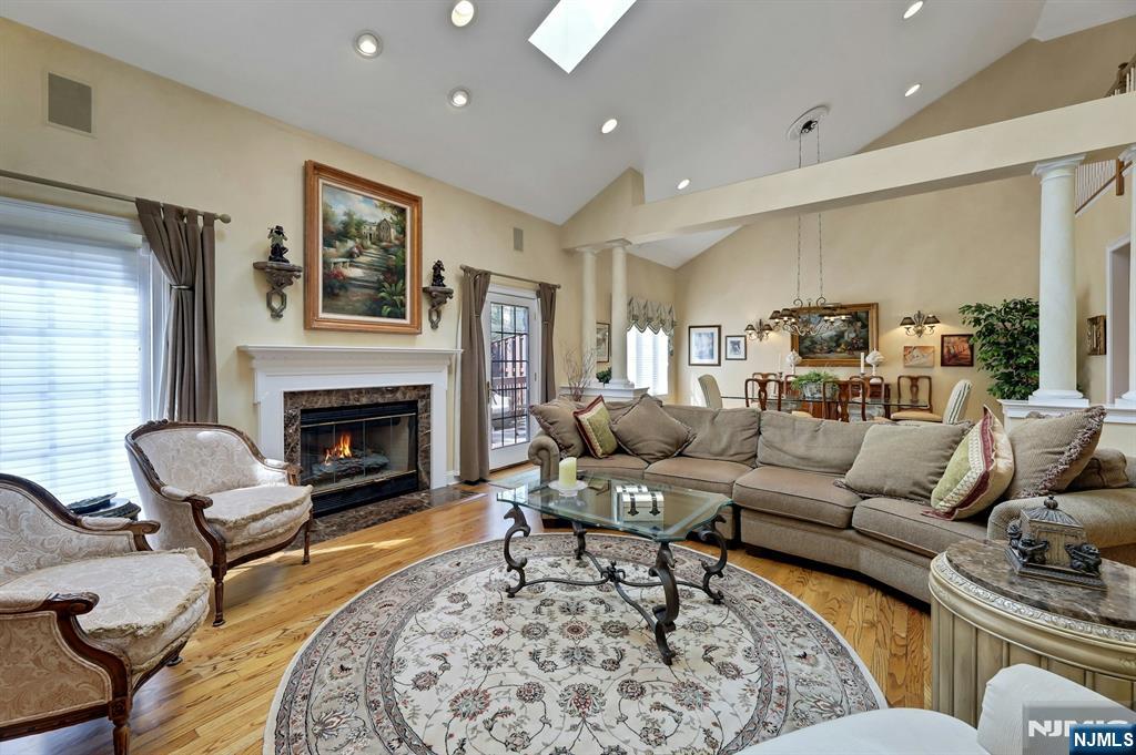 278 Hampshire Ridge, Unit 278 Park Ridge, NJ 07656 - Photo 7 of 45