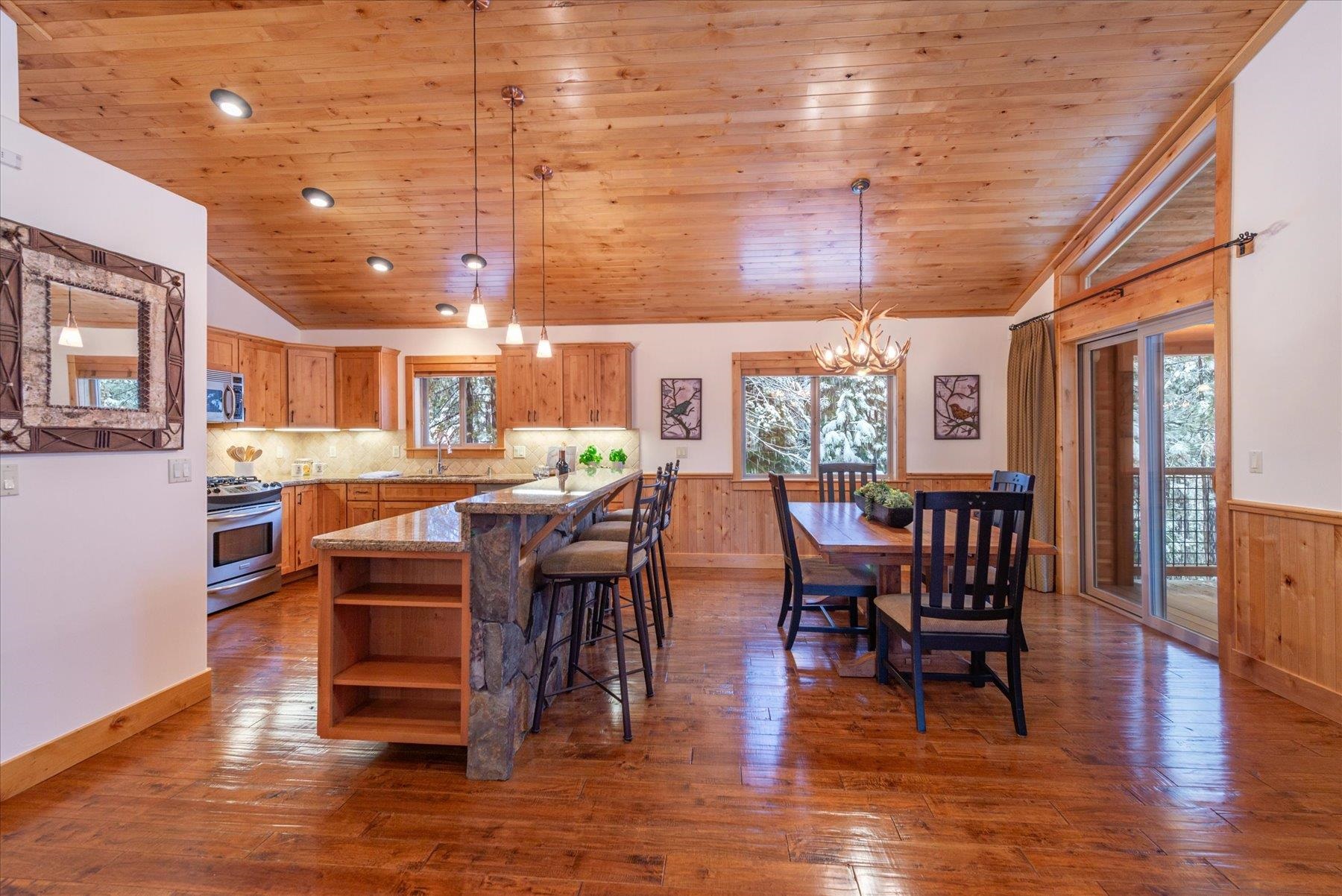 11685 Baden Road Truckee, CA 96161 - Photo 5 of 28