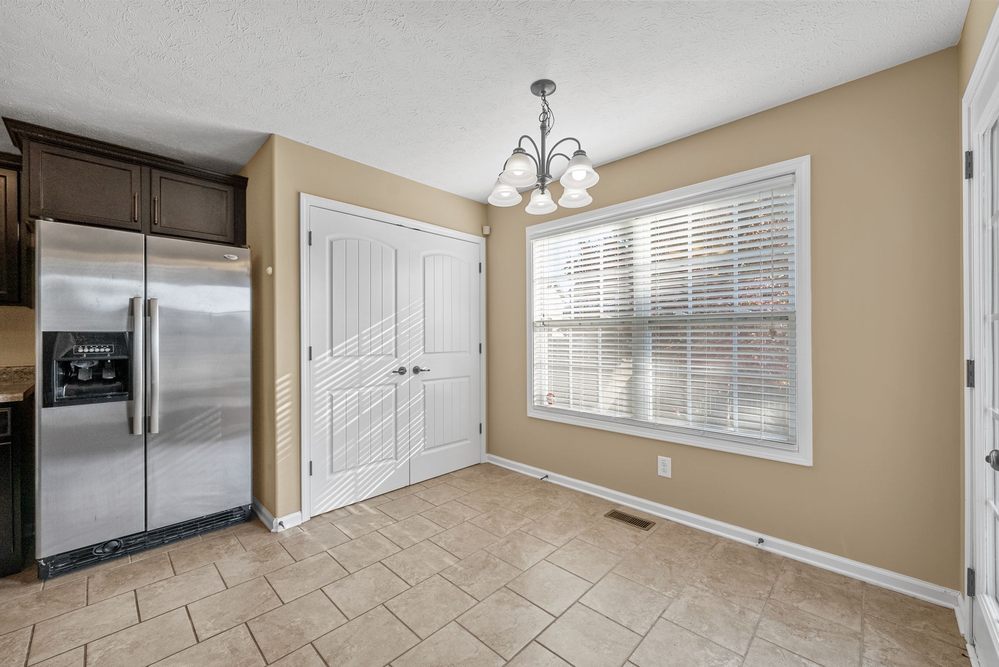 3783 Suiter Road Clarksville, TN 37040 - Photo 10 of 31 a view of an empty room with a window
