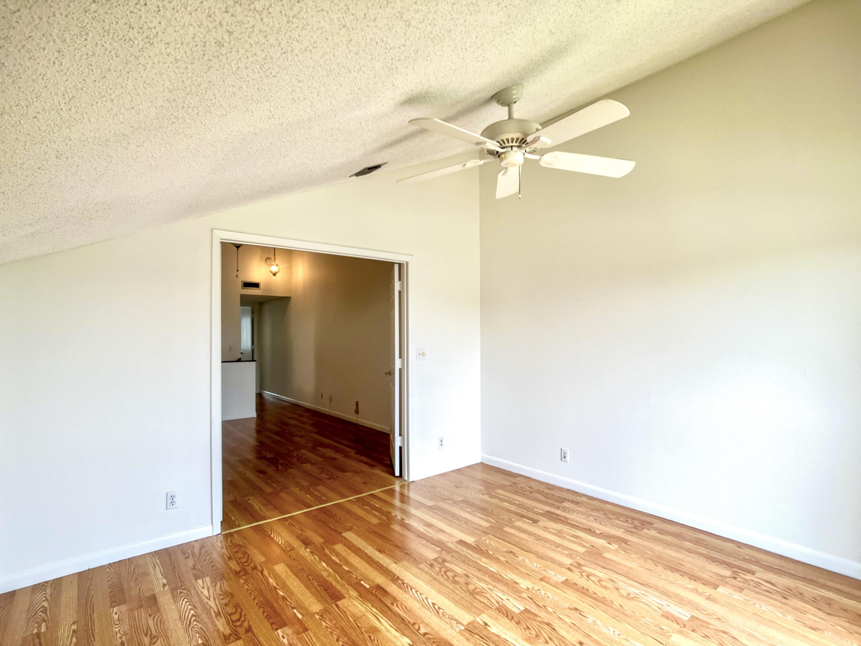 102 Maplecrest Circle Jupiter, FL 33458 - Photo 17 of 18 Lakeview BR