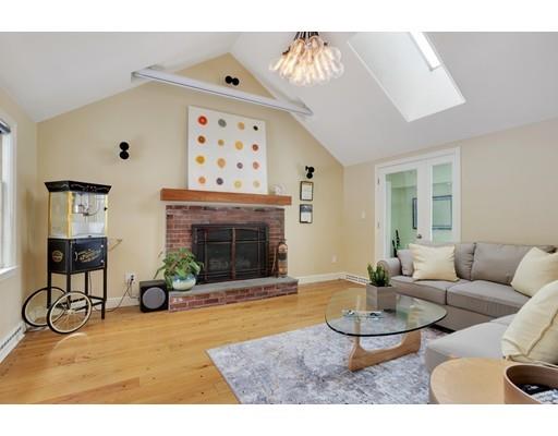 58 Lawrence Road Weston, MA 02493 - Photo 12 of 32 Gallery Image 12