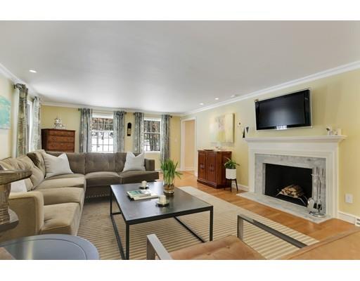 58 Lawrence Road Weston, MA 02493 - Photo 3 of 32 Gallery Image 3