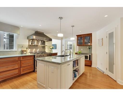 58 Lawrence Road Weston, MA 02493 - Photo 9 of 32 Gallery Image 9