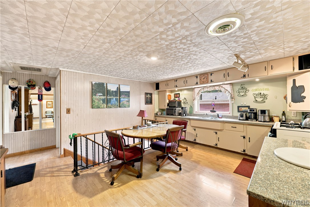 7902 Back Creek Road Boston, NY 14075 - Photo 13 of 47 Gallery Image 13