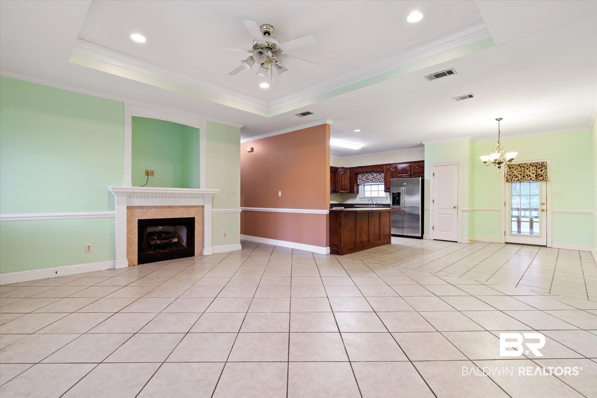 3240 Graham Road North Mobile, AL 36618 - Photo 3 of 22