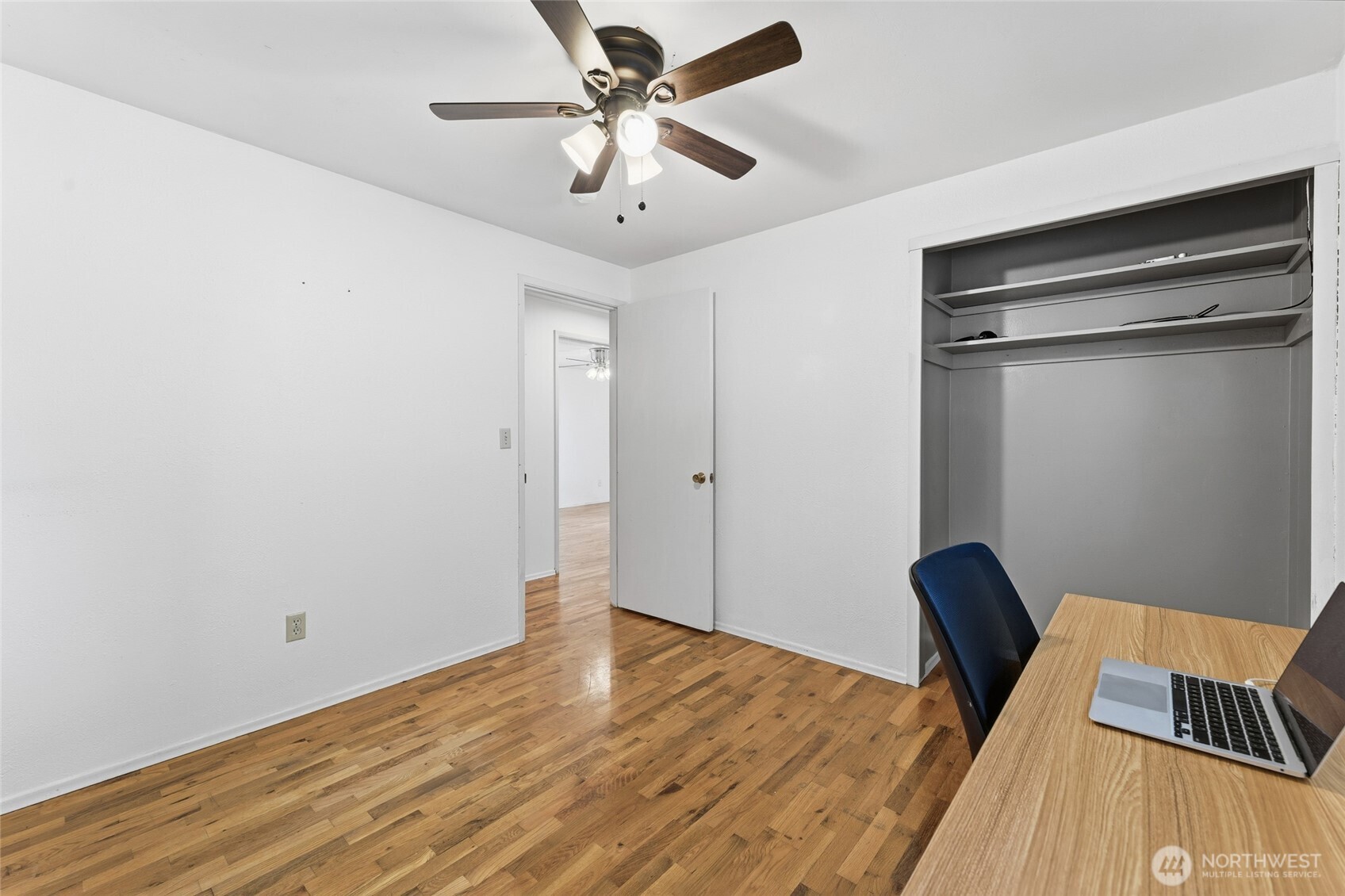 945 Frazier Drive Walla Walla, WA 99362 - Photo 29 of 38 a view of workspace