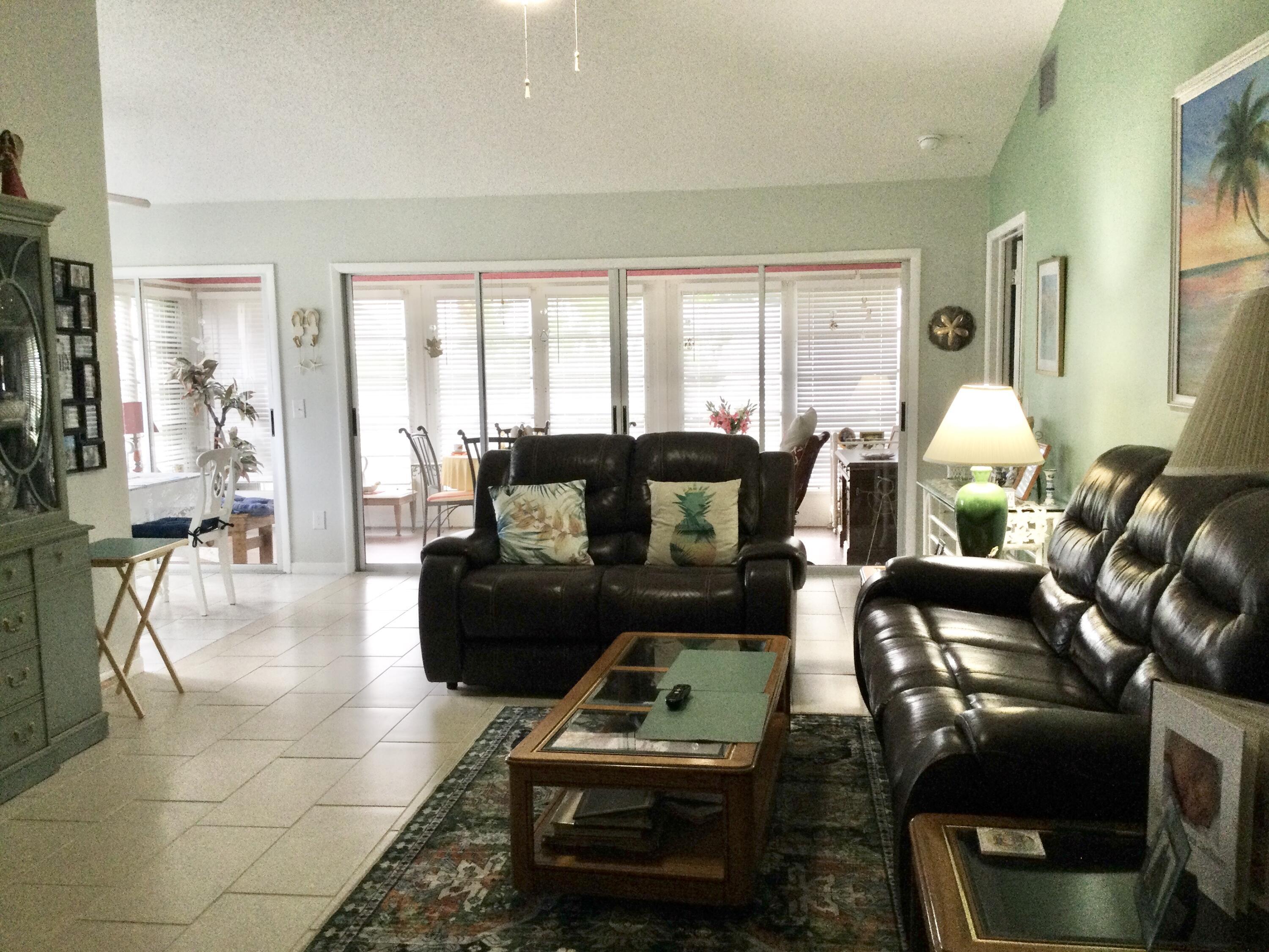 3882 Southeast Canvas Back Place Stuart, FL 34997 - Photo 8 of 22 55AF838D-2A8E-46FB-8573-D466BDC70F08