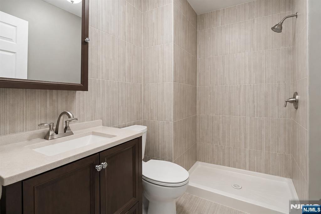 74 Boston Street Newark, NJ 07103 - Photo 12 of 18