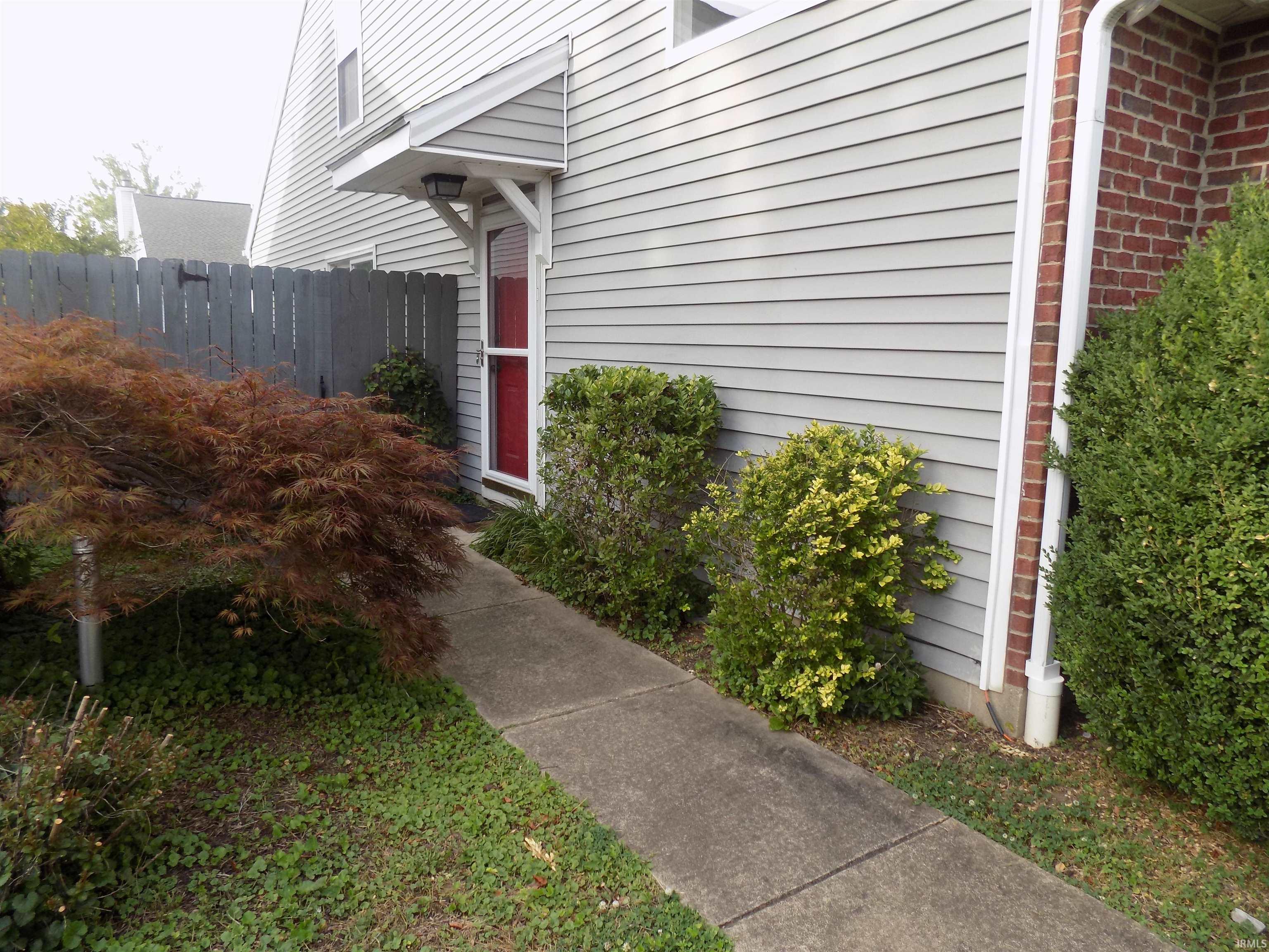 3513 North Stockwell Road Evansville, IN 47715 - Photo 3 of 21