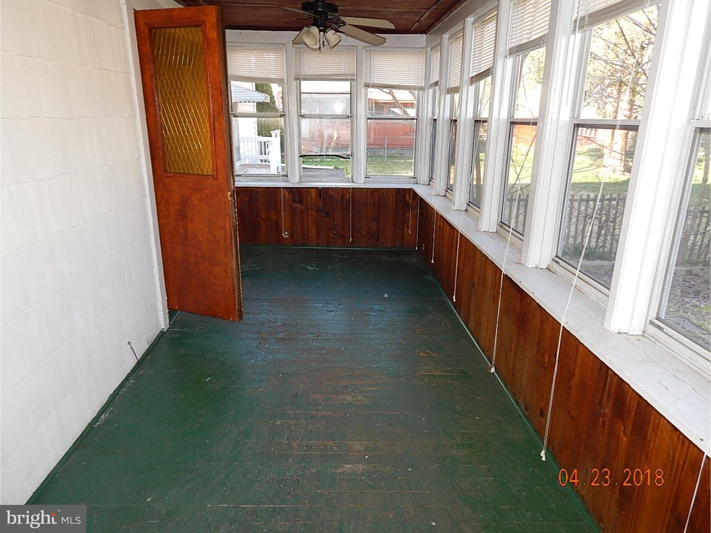 21 Rutledge Avenue Ewing, NJ 08618 - Photo 3 of 15