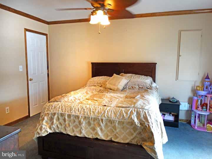 61 Vineyard Road Levittown, PA 19057 - Photo 12 of 25 Gallery Image 12