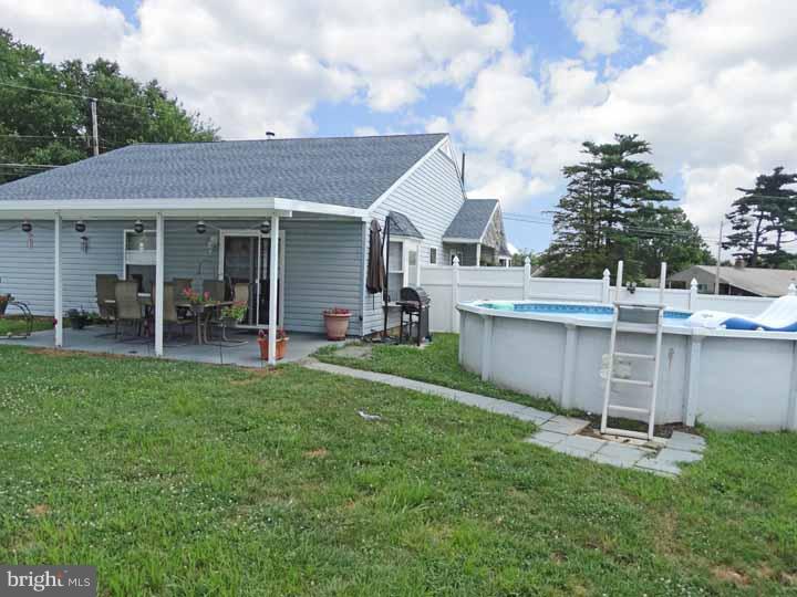 61 Vineyard Road Levittown, PA 19057 - Photo 23 of 25 Gallery Image 23