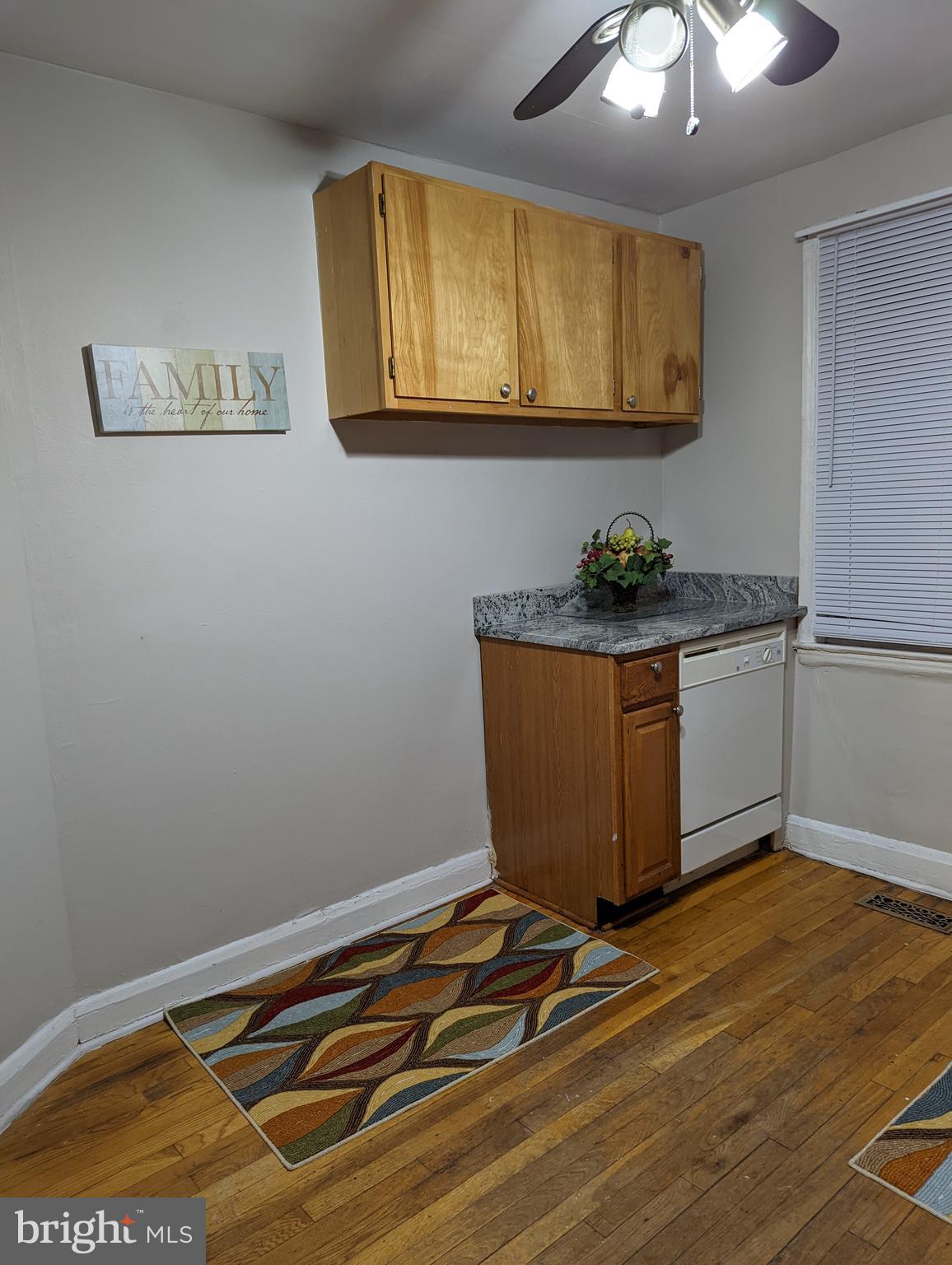 4025 Edgewood Road Baltimore, MD 21215 - Photo 16 of 24 Eat in kitchen